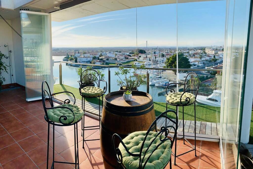 Appartement Les Marines à Roses Extérieur photo
